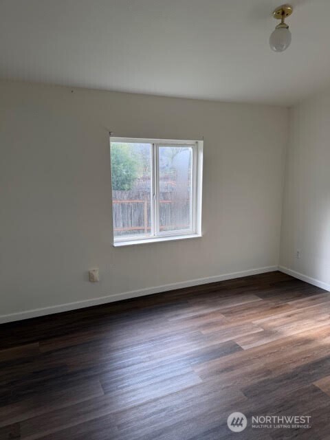1905 Honeysuckle Lane Centralia WA 98531