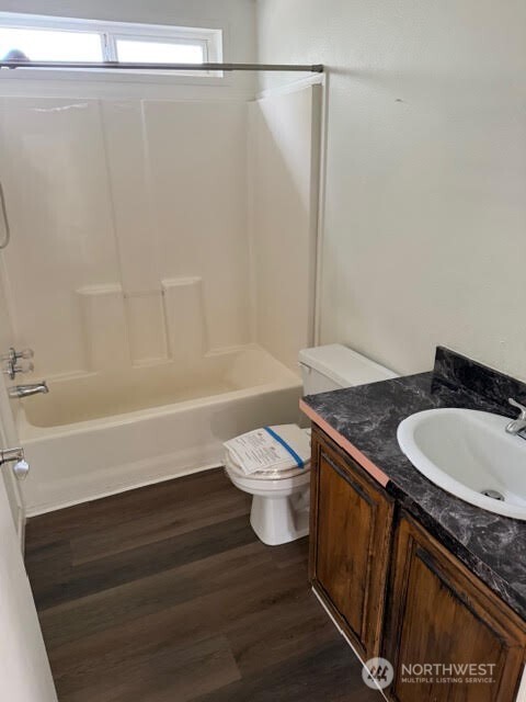 1905 Honeysuckle Lane Centralia WA 98531