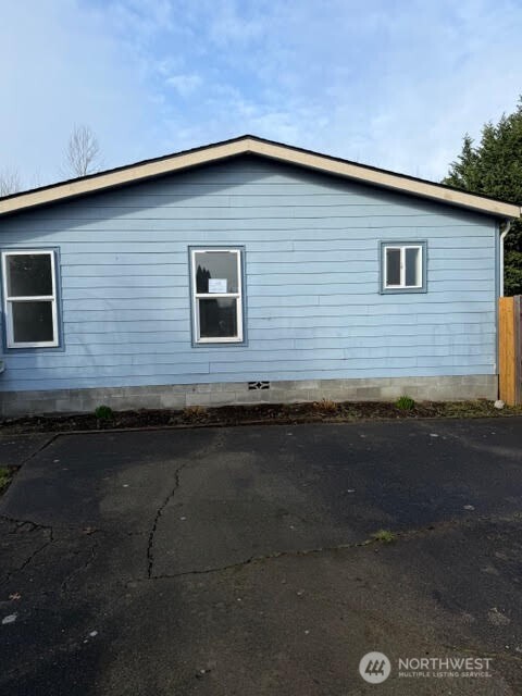 1905 Honeysuckle Lane Centralia WA 98531