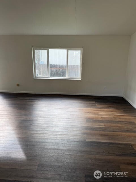 1905 Honeysuckle Lane Centralia WA 98531