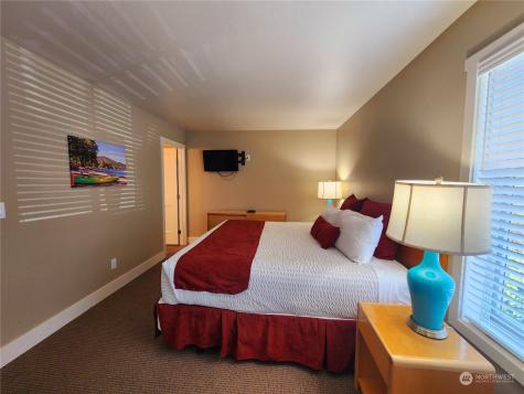 1 Lakeside 709-o Manson WA 98831