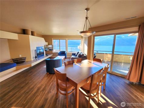 1 Lakeside 709-o Manson WA 98831