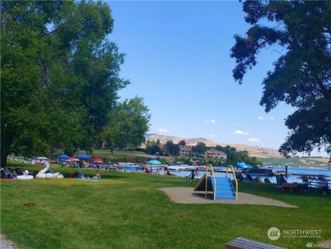 1 Lakeside 709-o Manson WA 98831