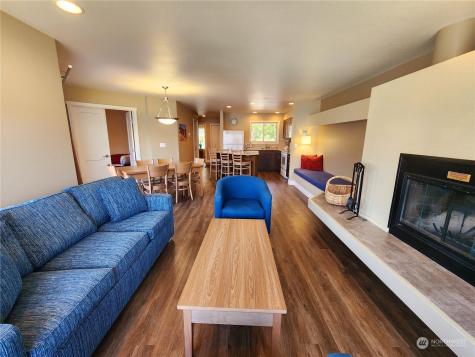 1 Lakeside 709-o Manson WA 98831