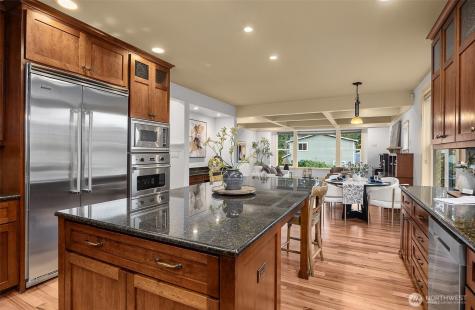 16305 SE 37th Street Bellevue WA 98008