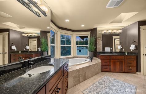 16305 SE 37th Street Bellevue WA 98008