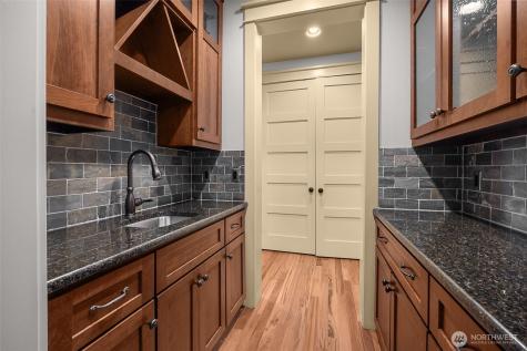 16305 SE 37th Street Bellevue WA 98008