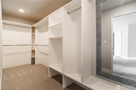 902 52nd Street SE Auburn WA 98092