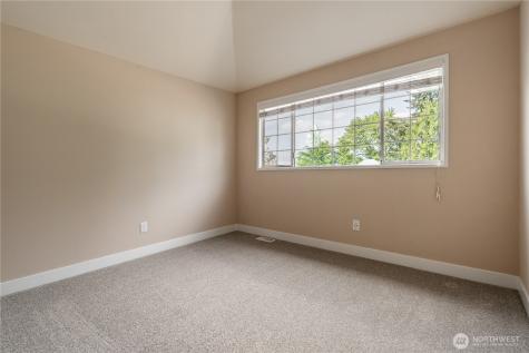 902 52nd Street SE Auburn WA 98092