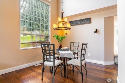902 52nd Street SE Auburn WA 98092