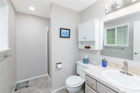 2126 Clipper Cove Port Angeles WA 98362