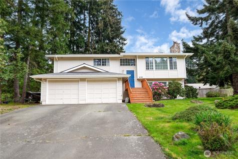 2126 Clipper Cove Port Angeles WA 98362