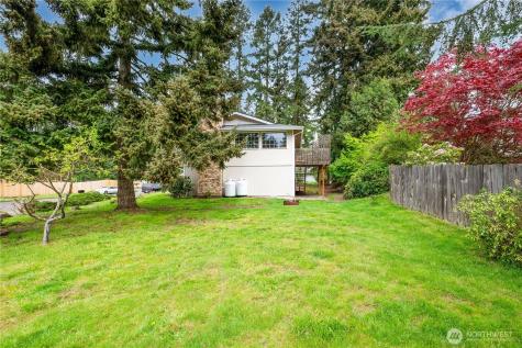 2126 Clipper Cove Port Angeles WA 98362