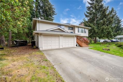 2126 Clipper Cove Port Angeles WA 98362