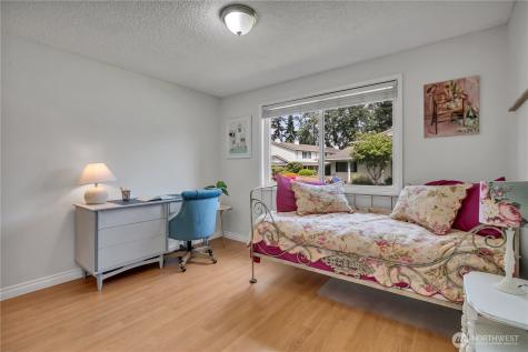 131 S 324th Place Federal Way WA 98003