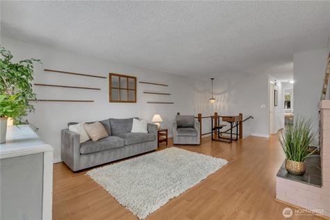 131 S 324th Place Federal Way WA 98003