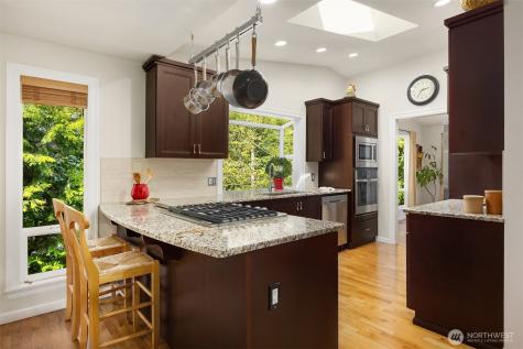 9360 SE 68th Mercer Island WA 98040