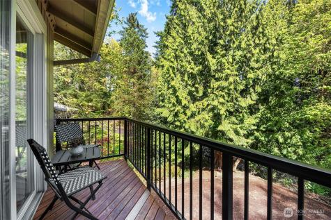 9360 SE 68th Mercer Island WA 98040