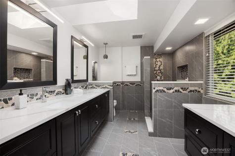 9360 SE 68th Mercer Island WA 98040