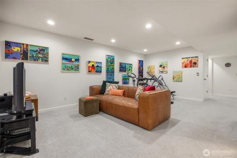 9360 SE 68th Mercer Island WA 98040