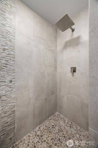 9360 SE 68th Mercer Island WA 98040