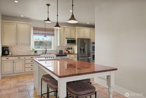 2880 Creasey Road Custer WA 98240
