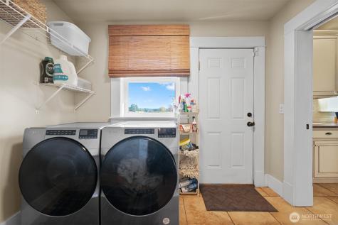 2880 Creasey Road Custer WA 98240