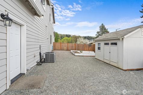5788 160th Avenue E Sumner WA 98390