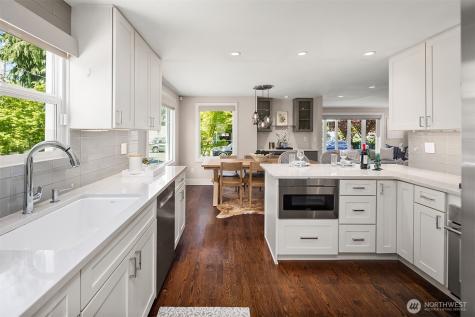 549 N 77th Street Seattle WA 98103