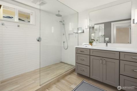 549 N 77th Street Seattle WA 98103