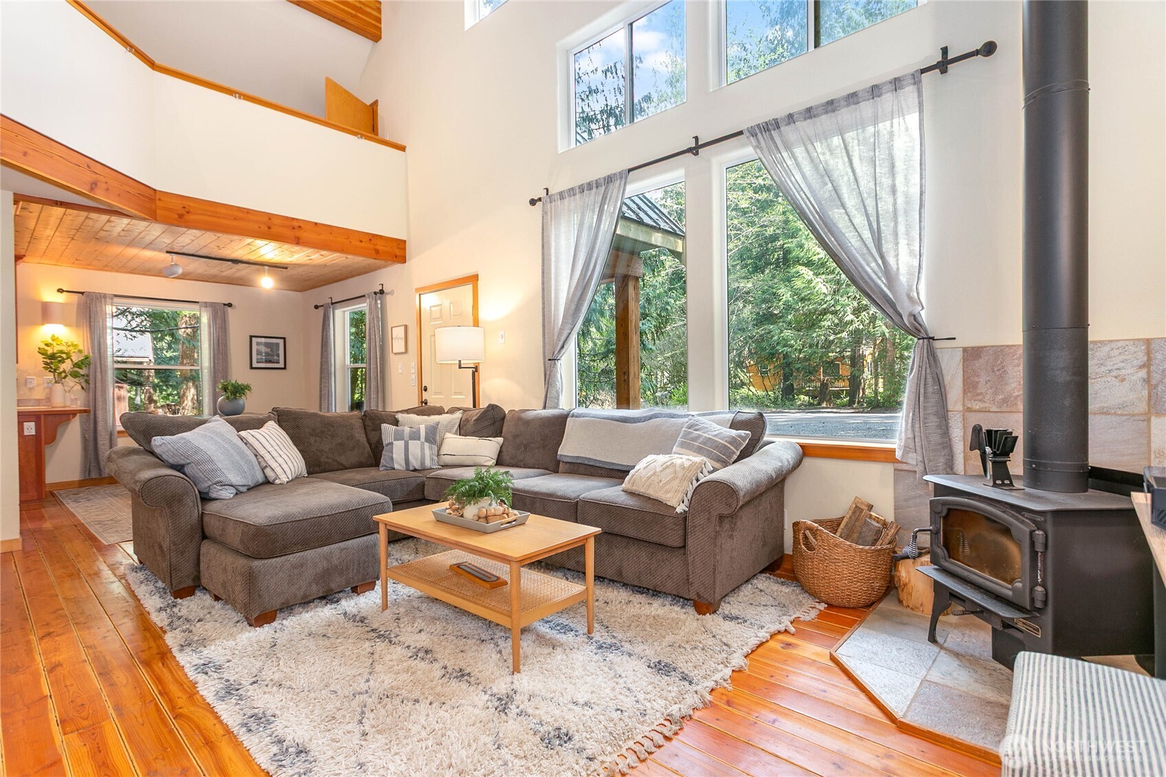 21012 Pinnacle Road Glacier WA 98244