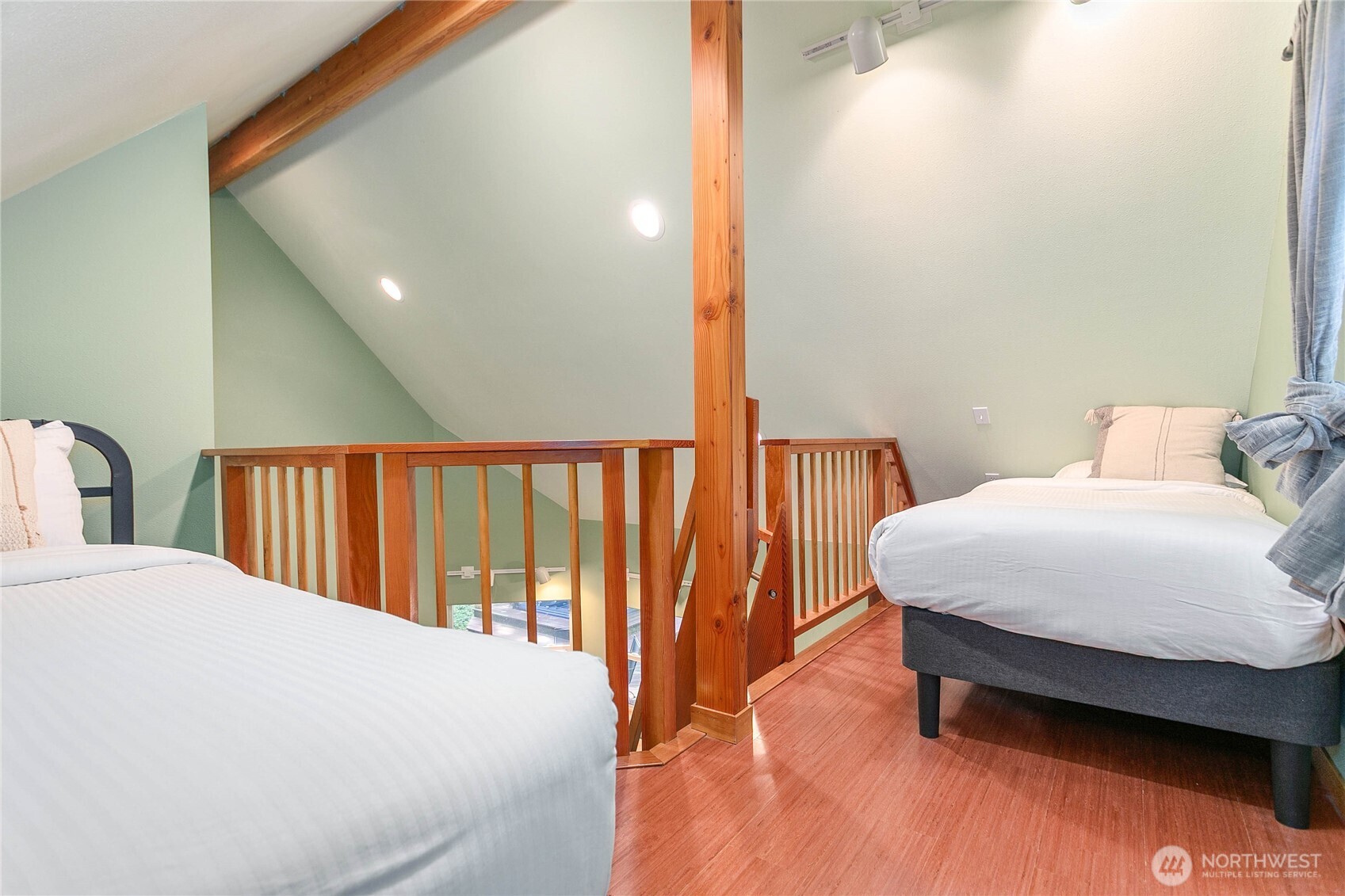 21012 Pinnacle Road Glacier WA 98244