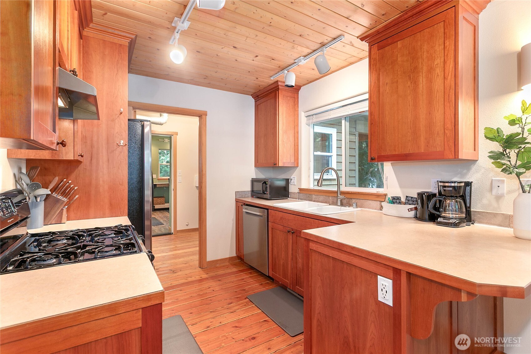 21012 Pinnacle Road Glacier WA 98244