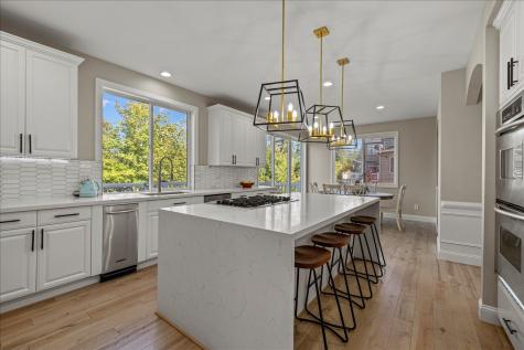 2046 277th Avenue SE Sammamish WA 98075