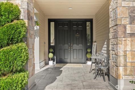 2046 277th Avenue SE Sammamish WA 98075