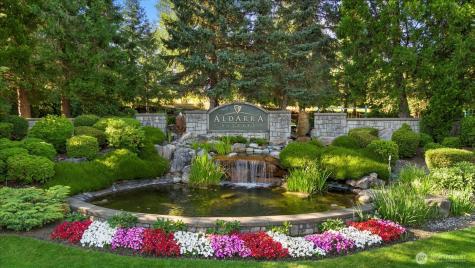 2046 277th Avenue SE Sammamish WA 98075