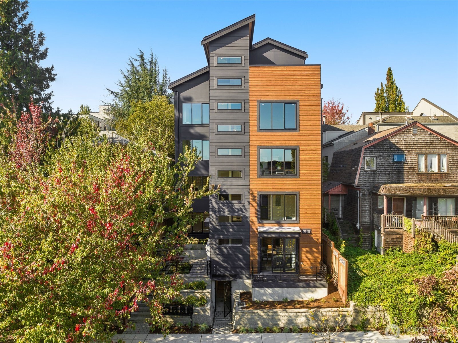 113 24th Avenue E Seattle WA 98112