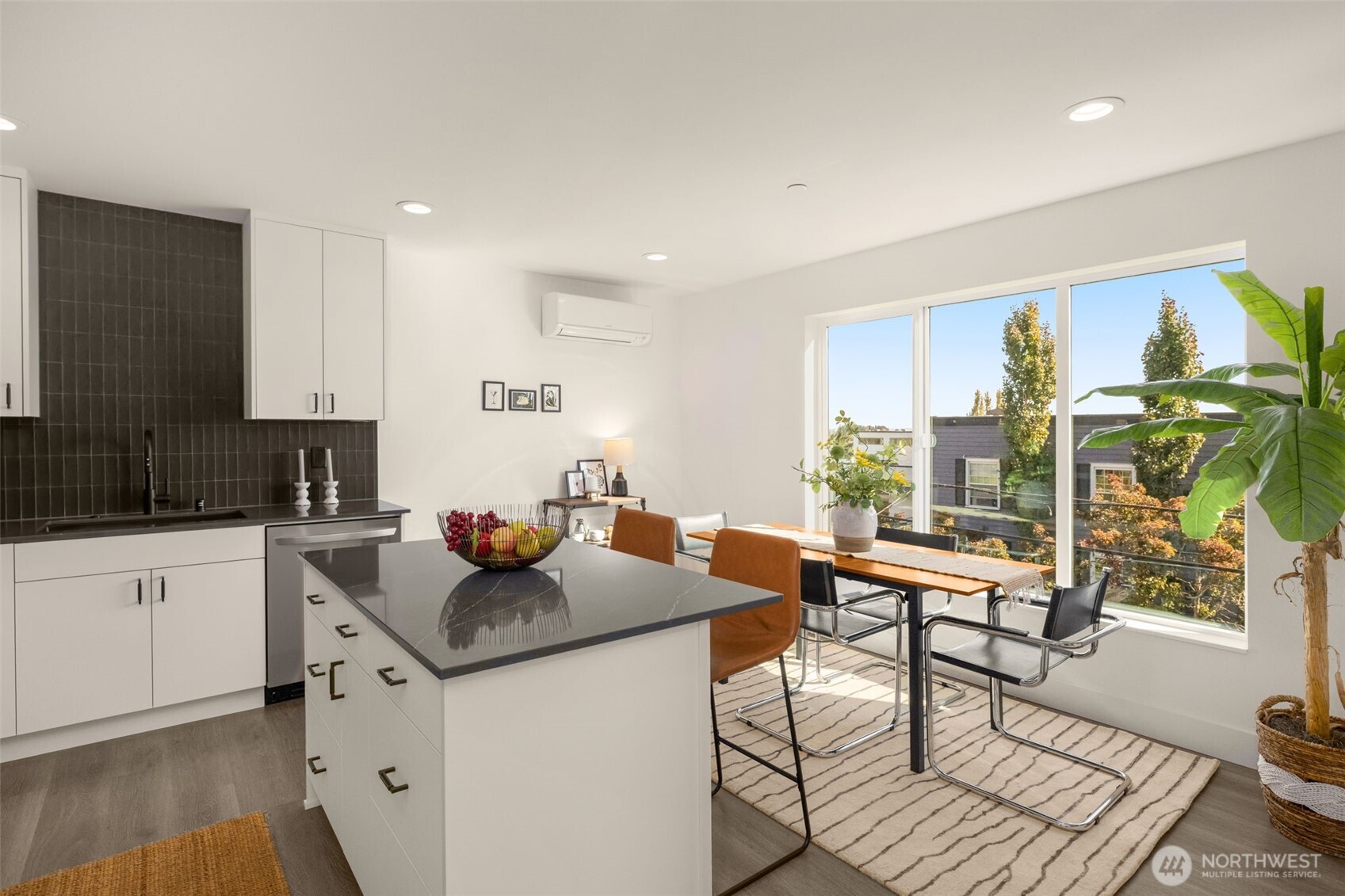 113 24th Avenue E Seattle WA 98112