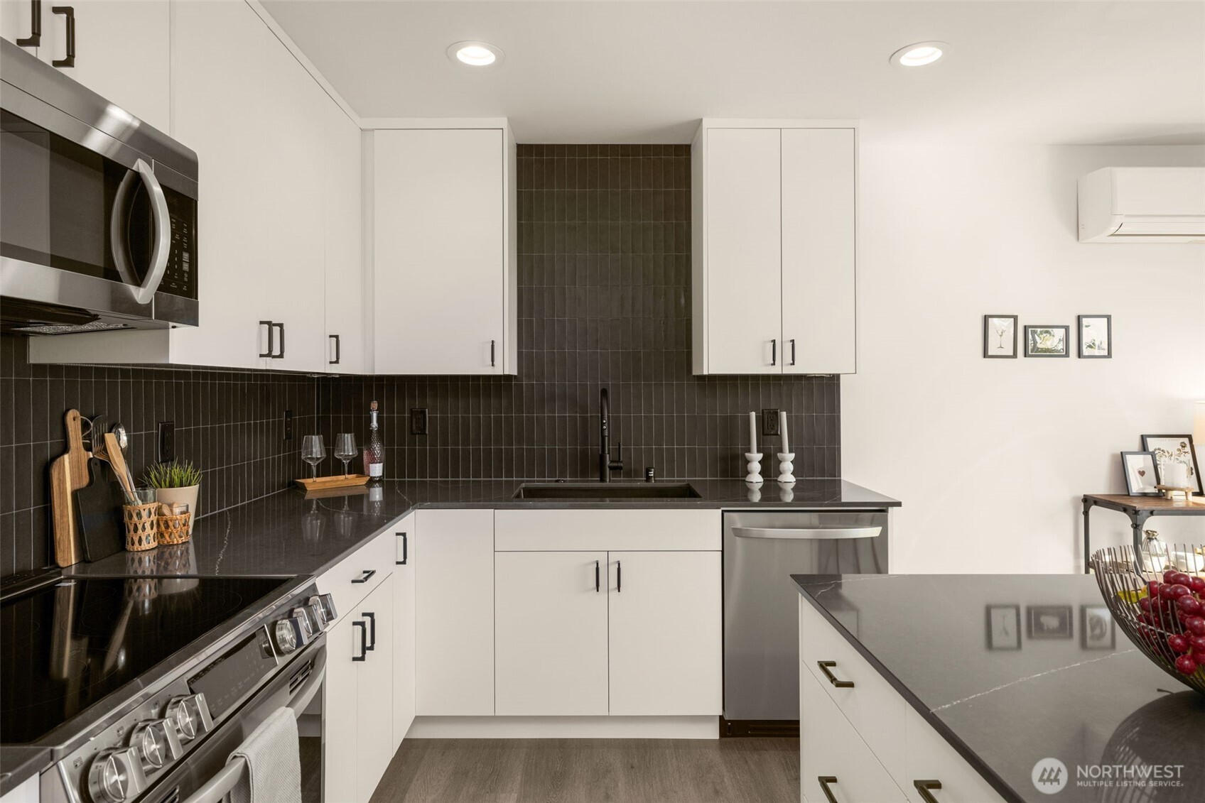 113 24th Avenue E Seattle WA 98112