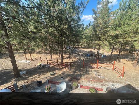 12 Caribou Road Tonasket WA 98855