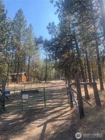 12 Caribou Road Tonasket WA 98855