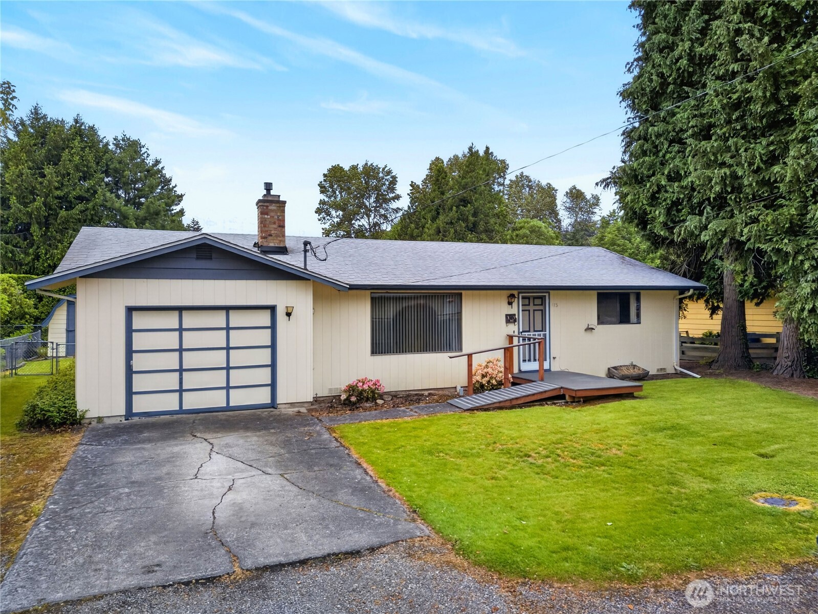 113 N Hawthorne Street Burlington WA 98233