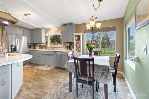 2124 Firland Drive Puyallup WA 98371
