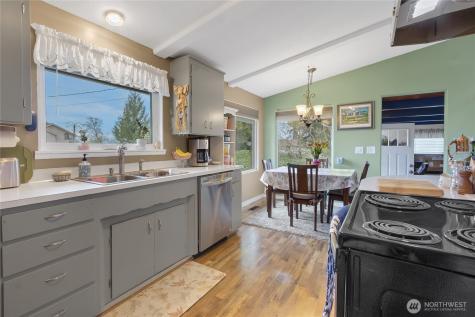2124 Firland Drive Puyallup WA 98371
