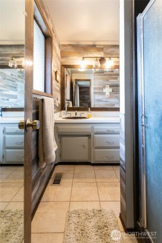 490 W Laurel Road Bellingham WA 98226