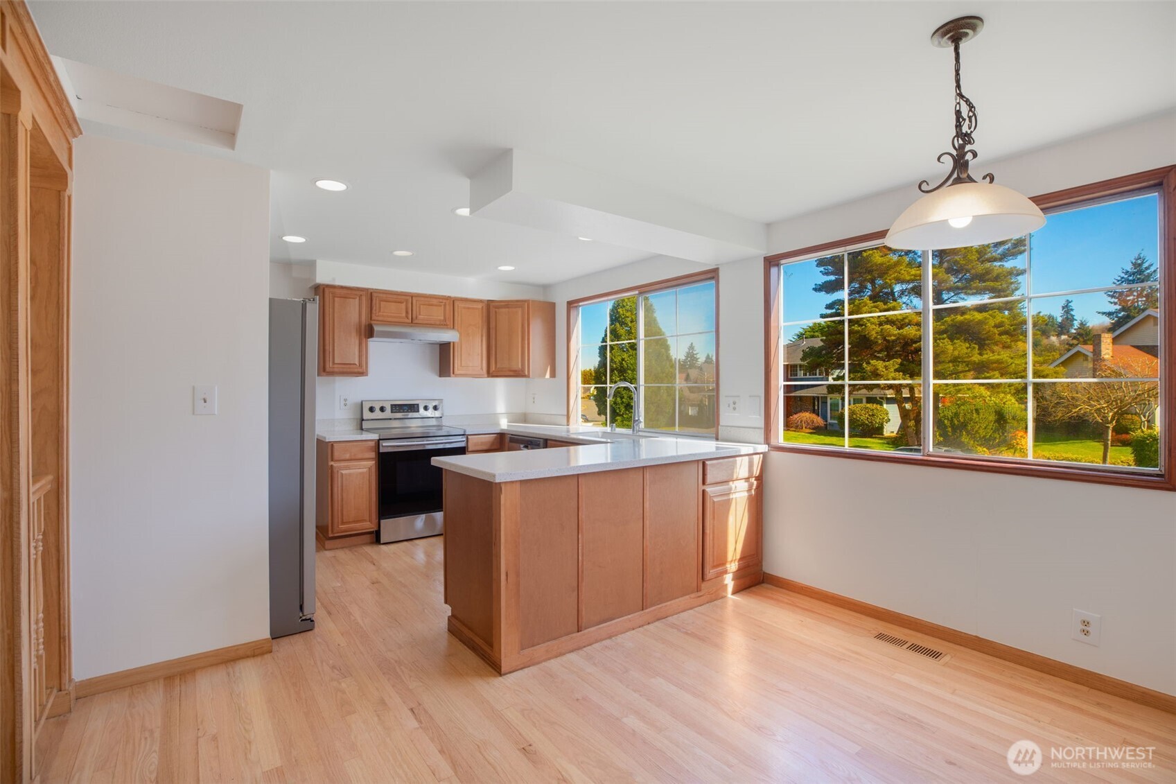 29027 13th Avenue S Federal Way WA 98003