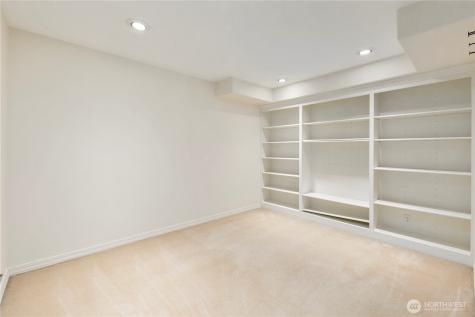 936 N 93rd Street Seattle WA 98103