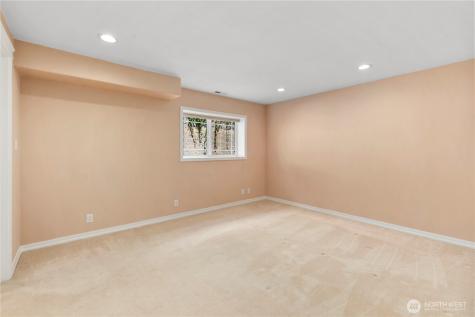 936 N 93rd Street Seattle WA 98103