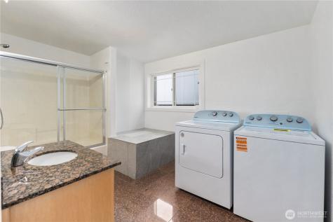 936 N 93rd Street Seattle WA 98103