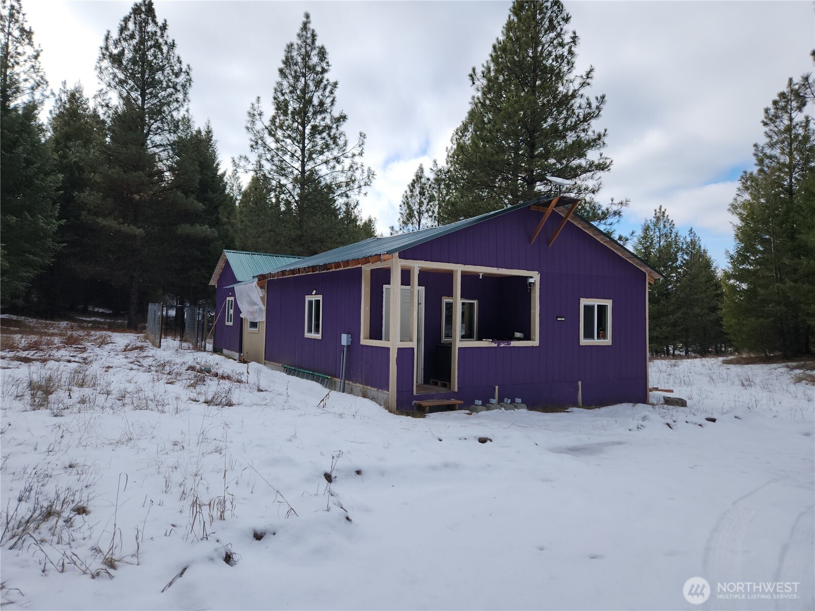 10 Mountain View Road Republic WA 99166